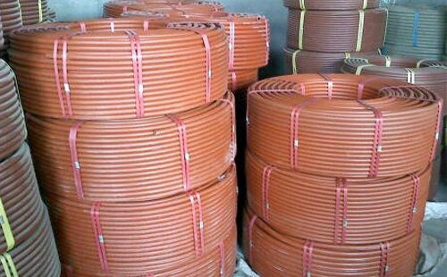 提升工程安全：聚乙烯(RPE)阻燃镜铁区穿线管在现代建筑中的应用